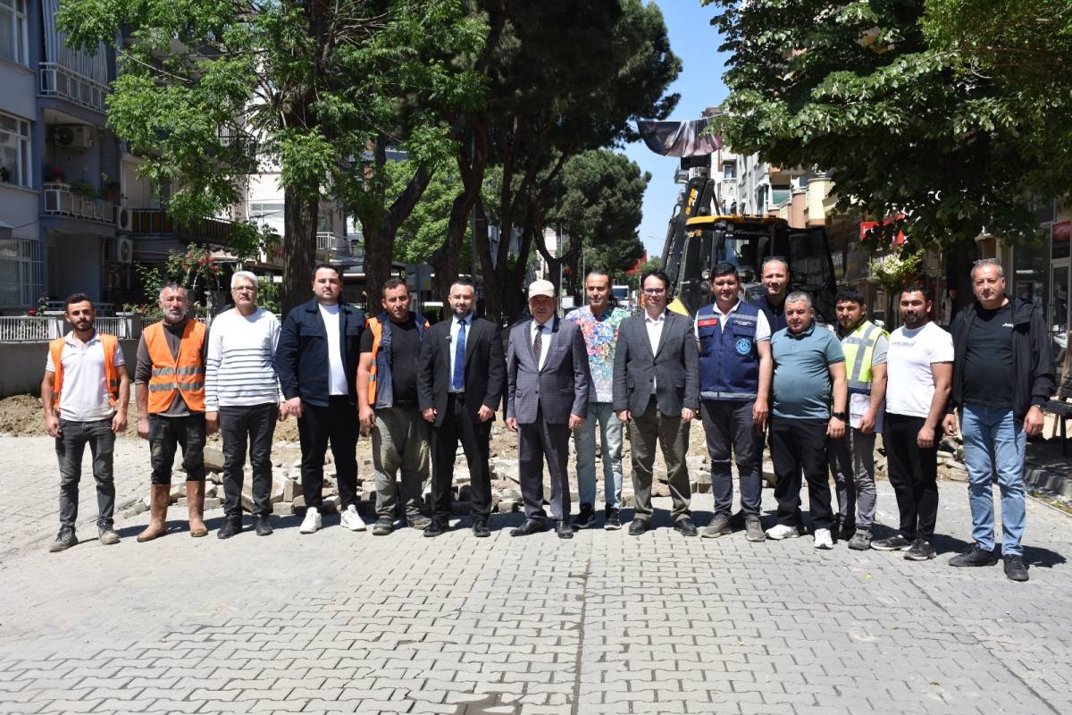 Salihli’de İçme Suyu Hatları Yenileniyor
