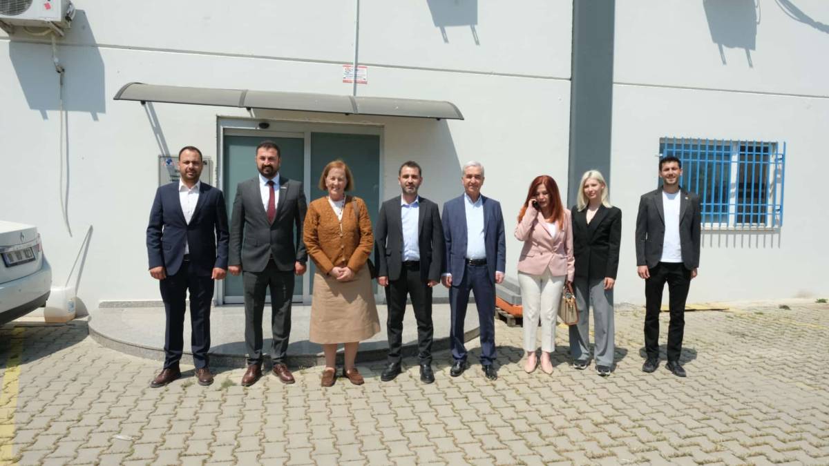 Selma Aliye Kavaf’tan Manisa Sanayisine Ziyaret