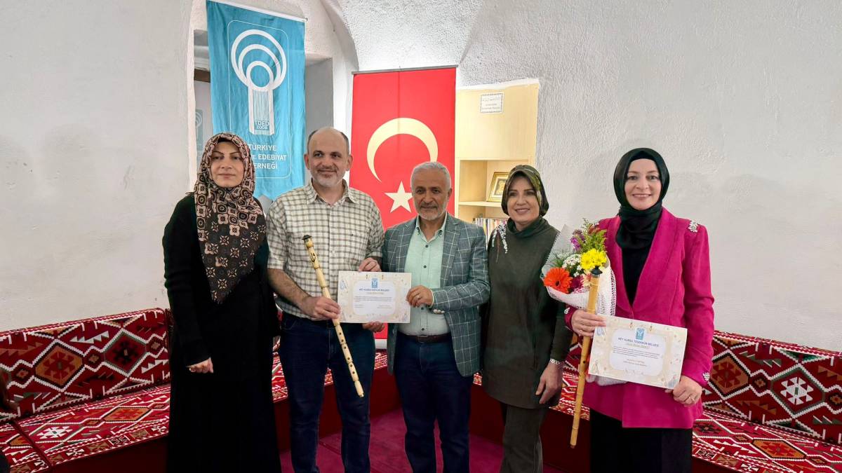 Manisa’da Ney Kursu Mezuniyetine Yoğun İlgi