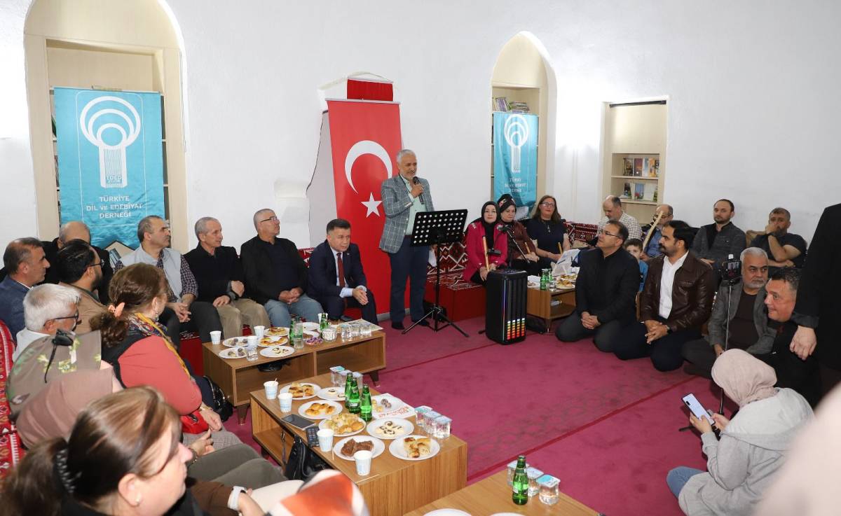 Manisa’da Ney Kursu Mezuniyetine Yoğun İlgi